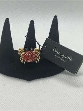 kate spade gold-tone ring with red crystal crab